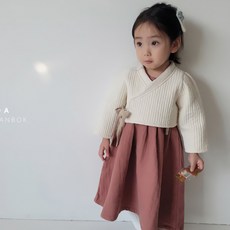 26f72f6042244950ec1de34a4ef8d979309b6a8ec4f36c8c4d0cb4b9bcbd.jpg