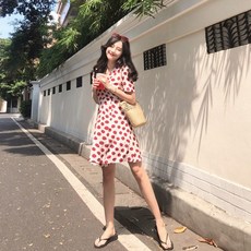 아한글로벌 도트쉬폰원피스 여성 봄 여름 계절 브이넥 숲 EGG 첫사랑