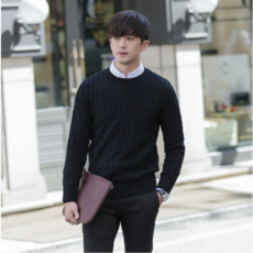 비시크 패시온 꽈배기 니트