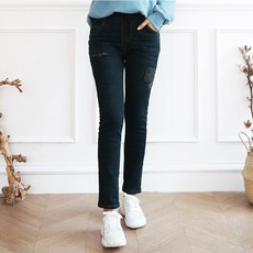 c6deb17b7cdab10b490ec70abb780b343d929772a199f2ef9cc6268a6eb6.jpg