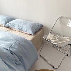 eafe92ff7b43c7284b403c482d2ae131126fa49cbd579c87b4bf38beecee.jpg