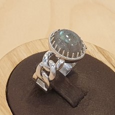 e4c257c332a95dd890428300d9aefae2818d722f405d953798518c1dfa3c.jpg