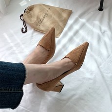 fbd4ec566db4946ccf76828de4ba6647539efc433c85f59ebd592cf302e3.jpg
