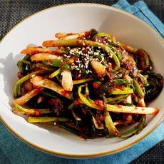 산모 당뇨 저염식반찬 어르신 가정식배달 350g 봄 밑반찬 정직한식사 파김치