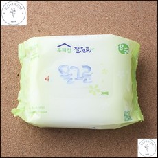 f6b508cc8351e90ad29e791cf4d06004d33c21f7e081299b63cce281e63d.jpg
