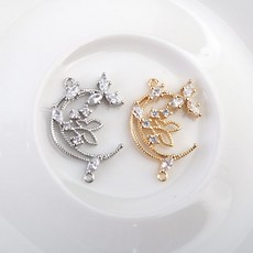 싼비즈 [7342-10]큐빅펜던트 큐빅달과나비양고리 16x24mm 1개