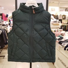 b0a5b30a54c566bf0c4af7b500a0ccca2bc2910fc5fd8dd95692b8422a49.jpg
