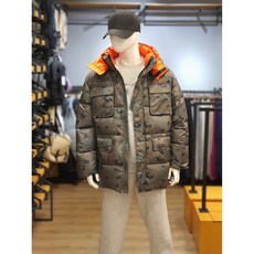 NBA F/W 아우터 할인!!! 남여공용 카모플라쥬 전판 프린팅 포인트 하프기장 카키 칼라 가볍고 따듯한 구스 다운 패딩 점퍼