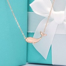 순금돌고래목걸이