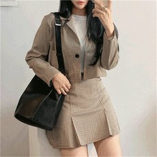 494d269bd2bc538220dc00ed16d240f517391ac98d4c04d1512fa0ecc0a0.jpg