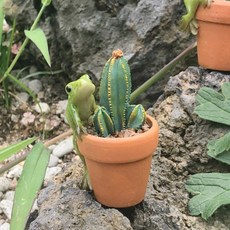 데코위즈 청개구리 미니 선인장 화분 조화 소품 마블 장식 인형 장식품, B