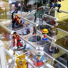 홀로그램피규어장식장