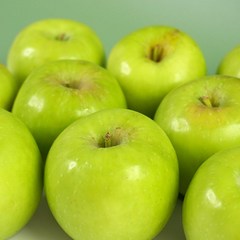 [더조은푸드] 경북 햇 아오리 사과 (주스용) 6kg / 9kg, 1박스, 경북 아오리 사과 (주스용) 6kg