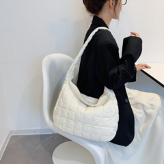 벨레타 여성 구름백 퀼팅 패딩 숄더 크로스 보부상가방