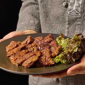 장우가든 국내산 한돈 양념돼지갈비 양념목살 캠핑 밀키트 남양주 40년 맛집, 2개, 600g
