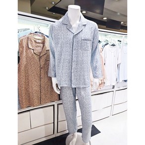 비비안(수비비안) 전상품 초특가전!! 25SS 환절기용 남성 잠옷 부드러운 레이온소재 은은한 잔꽃나염 라이트블루(NC해운대) MP2206