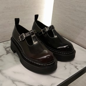 [찰스앤키스] T-바 플랫폼 메리제인 CK1-70580249 CHARLES & KEITH 여성신발 싱가포르 발송