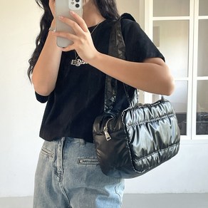 [Stylebasic] Glossy Cloud Shoulder Bag 글로시 구름백 패딩백 실버백 숄더백 2olors