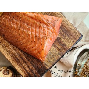 [살루메리아] 콜드 스모크 그라브락스 Cold Smoke Salmon(Gravlax) 숙성맨 훈제 연어 생연어 화이트 와인 안주