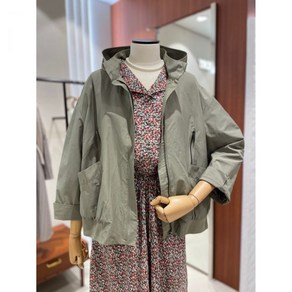 [BCBG] 반후드 점퍼 B5A2Y961
