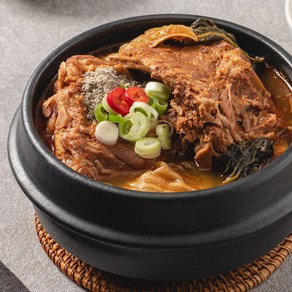 (4팩) 순대보감 뼈해장국 4인분 밀키트 900g 진한 사골육수 담백 우거지 감자탕 맛집, 3.6kg, 1개