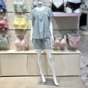 FILA 휠라언더웨어 [ NC터미널점] 여성 잠옷 레이온 코튼 플라워 파자마 상하의 FI4PJH2641 42FTGR