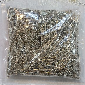 [신박한 잡화] 대용량 벌크옷핀 1000개 대4.5cm 세탁소 고정핀 다용도, 1개