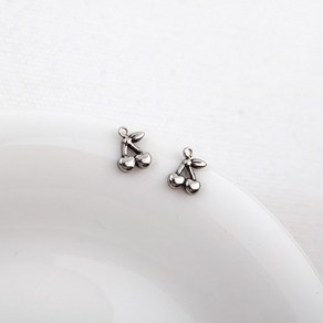 비즈아이 [8-115-06]써지컬스틸 펜던트 미니체리 6x8mm 1개