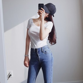 나날샵 착한가격 데일리 UU넥 반팔티 여성티셔츠 티셔츠 면티 기본티 무지티 라운드넥 여름티 반팔 요가복 운동복 츄리닝 레깅스 티 여자티 여성의류 쫄티 타이트티 청바지 반팔 티셔츠