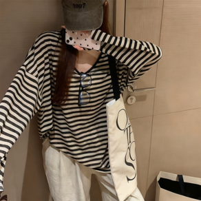 오스틱니 (완전 편한) 초특가 여성 가을 스트라이프 브이넥 긴소매 티셔츠 오버핏 겨울 캐주얼 긴소매 플예쁜 코디 외출 간절기