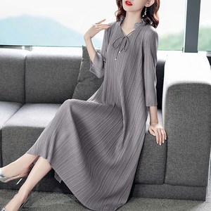 ROYALBELLE 여성 롱 원피스 플리츠 프릴넥 리본 루즈핏 빅사이즈 우아한 원피스 E0052101