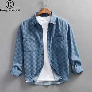 Keep Casual 남성 복고풍 워시 염색 체크 무늬 데님 셔츠 남성용 긴팔 루즈 캐주얼 코튼 셔츠 재킷