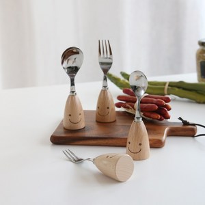 [윤자매네] 일본 원목 스마일 스탠딩 스테인리스 커트러리 -2size/2type, 포크L, 1개
