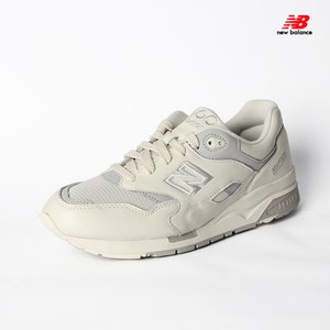 (국내매장정품) 뉴발란스 뉴발 1600 발편한 런닝화 워킹화 조깅화 트레이닝화 CM1600WP
