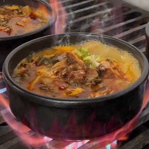 (당일출고) 해장국 맛집 우리나라 국밥 소고기 육개장 800g X 3 팩 3인분 즉석국 밀키트, 3개