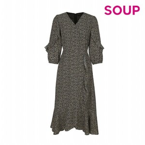 [숲(SOUP)] 30%쿠폰 SOUP 7부 브이넥 플로럴 원피스