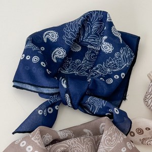 블루씨티 페이즐리 패턴 사각 스카프 보자기 헤어 두건