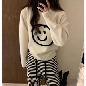 여성 스마일 데일리 니트
