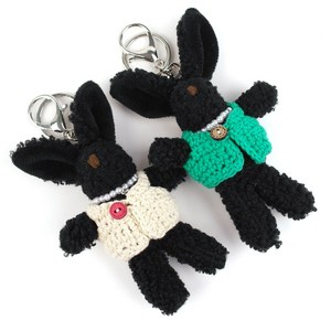 [hand made] Cozy sweate bunny keying 니트 스웨터 까망토끼 인형 가방키링