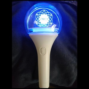 2NE1 투애니원 응원봉 굿즈 15가지 색깔 변환, 화이트 15가지 색상 전환 가능 회전 모델