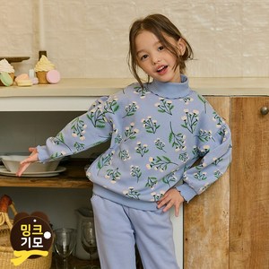 플로라 기모맨투맨