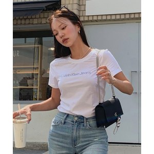 캘빈클라인 진 CALVIN KLEIN JEANS [염설희/신혜정 착용]2color 여 슬림핏 인스티튜셔널 로고 반팔 티셔츠 (화이트블랙) J223860