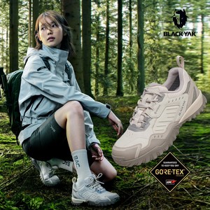블랙야크 요크셔 더퍼스트 GTX 남여 공용 고어텍스 방수 신발 트레킹화 아이유 등산화