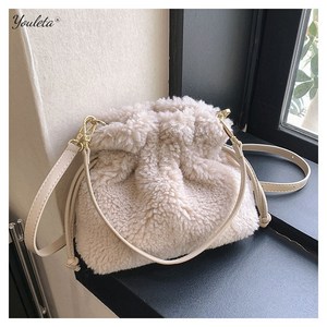 유레타 뽀글이 털가방 조임끈 복조리백 버킷백 YLT-6210