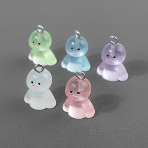 비즈아이 [6421-15]아크릴펜던트 야광테루테루보즈 날씨요정 13x16mm 1개