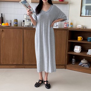 찰랑찰랑 루즈핏 브이넥 롱원피스