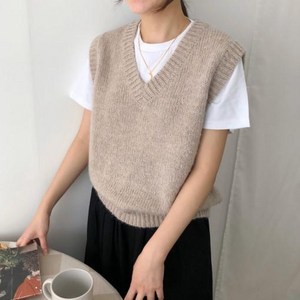 MONOC 브이넥 알파카 니트조끼