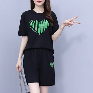 Hasvz 여름 여자 트레이닝복 세트 캐주얼 패션 스트라이프 하트 프린트 반팔 반팔 반바지 투피스