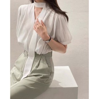 [레티고] 브이넥 리본 퍼프 소매 반팔 블라우스