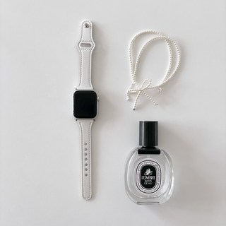 애플워치 소가죽 스트랩 클로즈업 사진